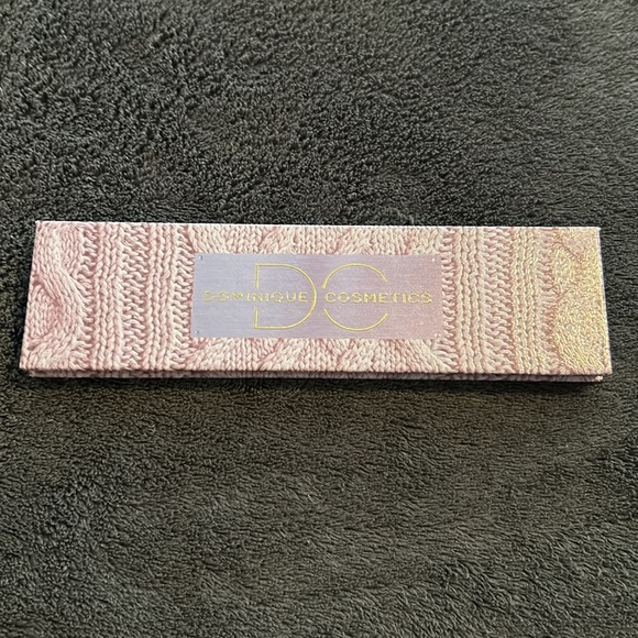 4 Eyeshadow palettes and MAC highlighter palette - Picture 8 of 16